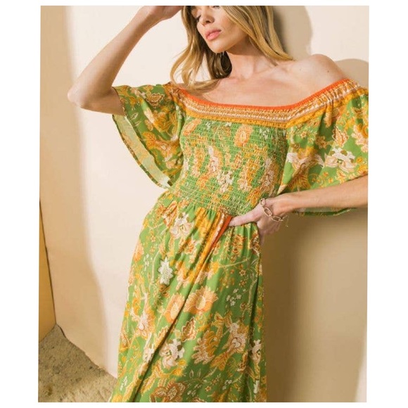 Off the Shoulder Tropical Print Floral Maxi Dress | Smocked Bodice Hi-Lo Hem - Picture 4 of 8